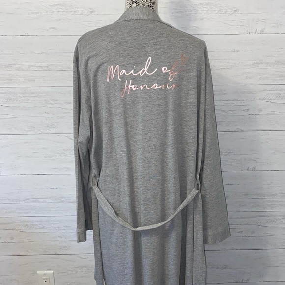 Other - Maid of Honour Robe 👰🏻